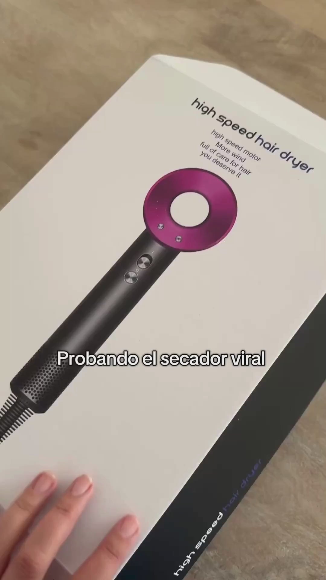 SECADOR TIPO DYSON PROFESIONAL + 5 cabezales diferentes.